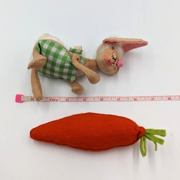 Annalee Mobilitee Doll Bunny Rabbit Carrot Figurine Doll 1971 - Picture 5 of 7